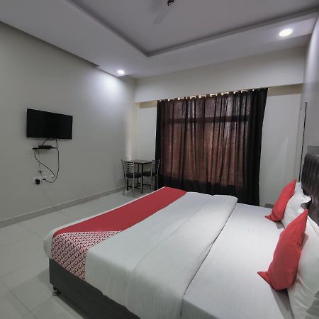 Hotel Kailash Mansarovar And Banquet Hall Bareilly Εξωτερικό φωτογραφία